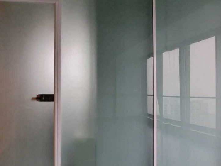 磨砂玻璃材質(zhì)參數(shù)是多少？磨砂玻璃隔斷隱私效果最佳(圖2)